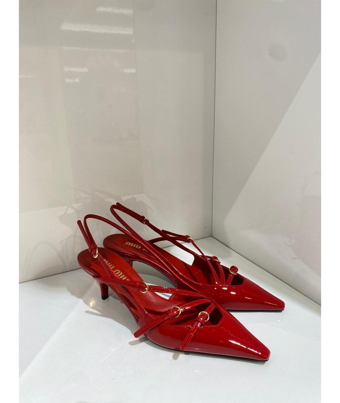 MIU MIU Красные кожаные туфли, фото 2