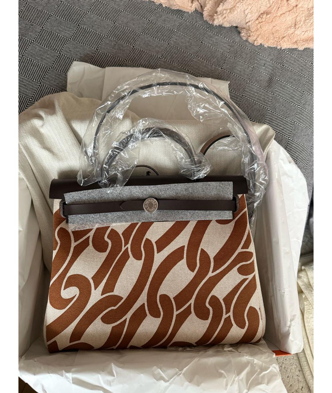 HERMES Коричневая тканевая сумка с короткими ручками, фото 2