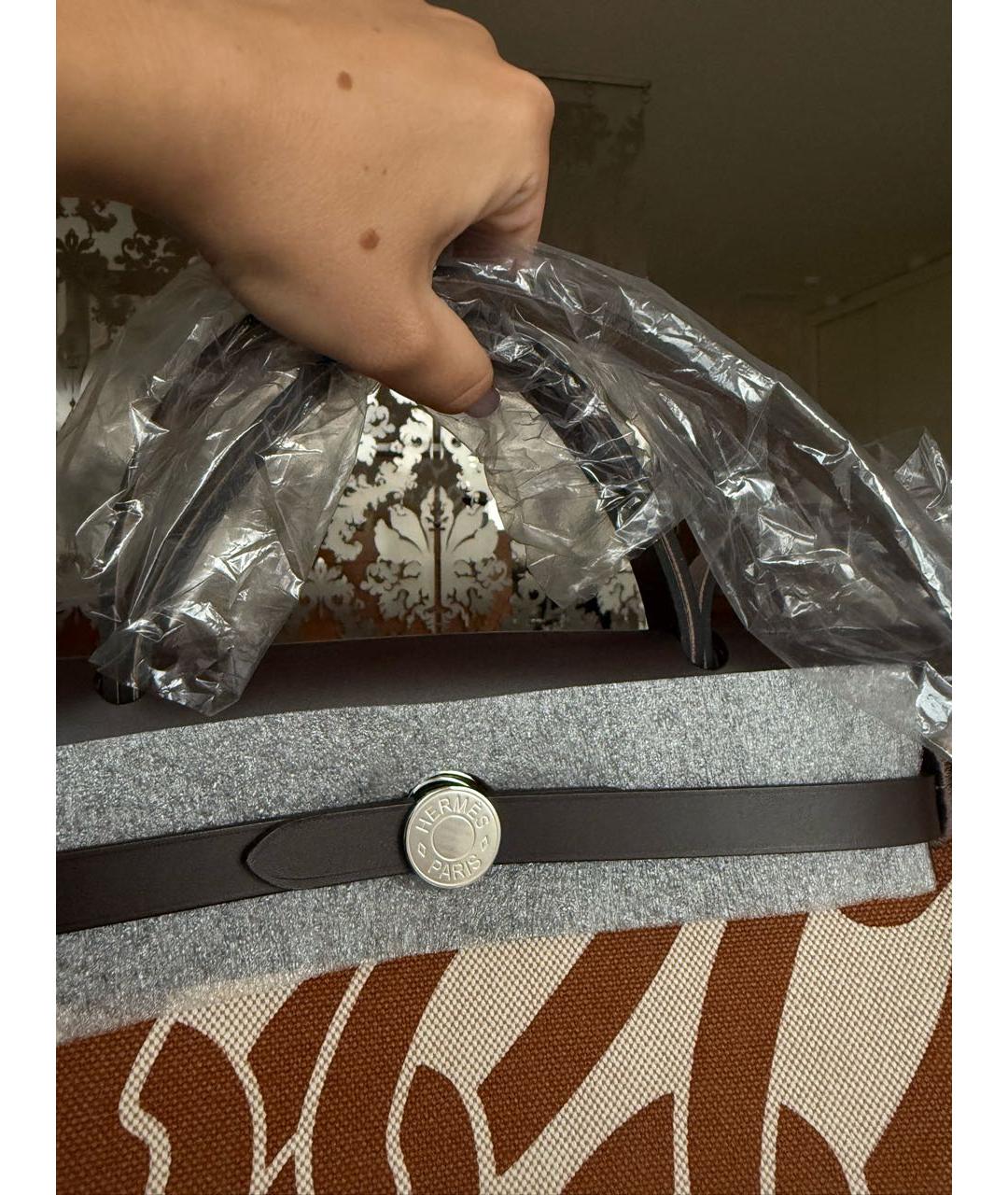 HERMES Коричневая тканевая сумка с короткими ручками, фото 6