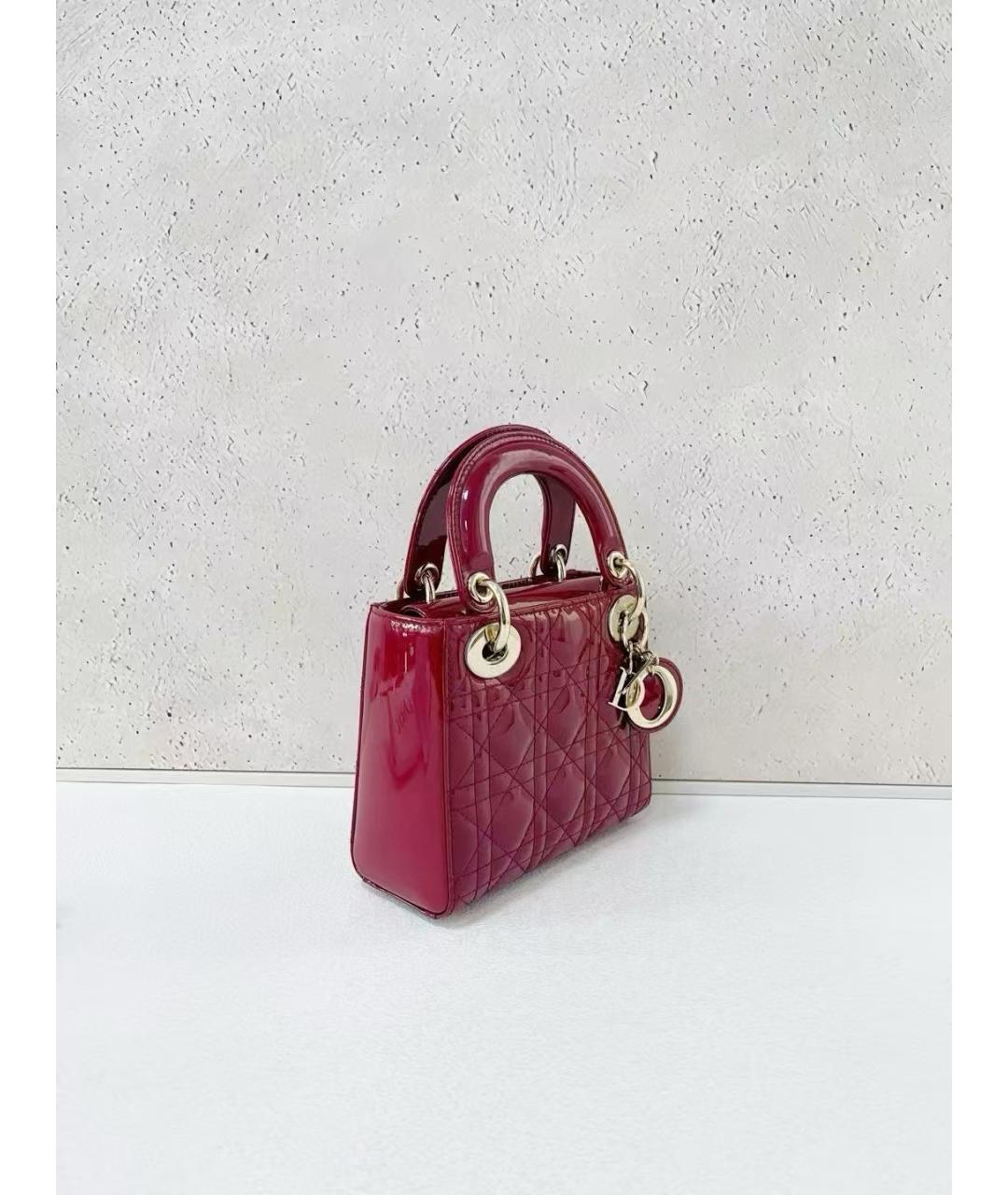 CHRISTIAN DIOR Красная сумка с короткими ручками из лакированной кожи, фото 3