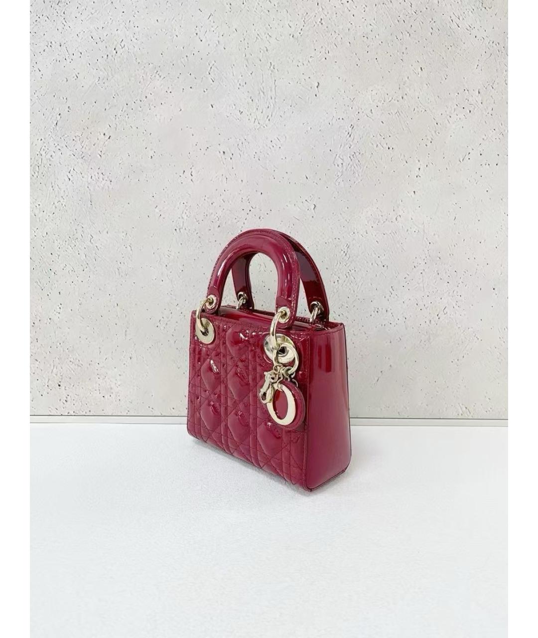 CHRISTIAN DIOR Красная сумка с короткими ручками из лакированной кожи, фото 5