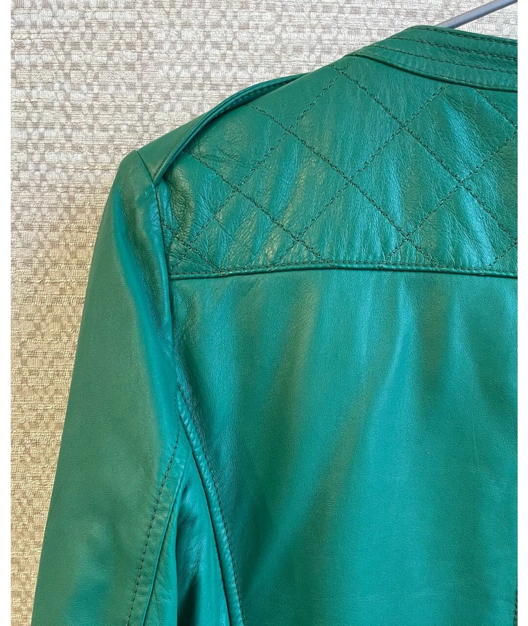 PINKO Зеленая полиэстеровая куртка, фото 3