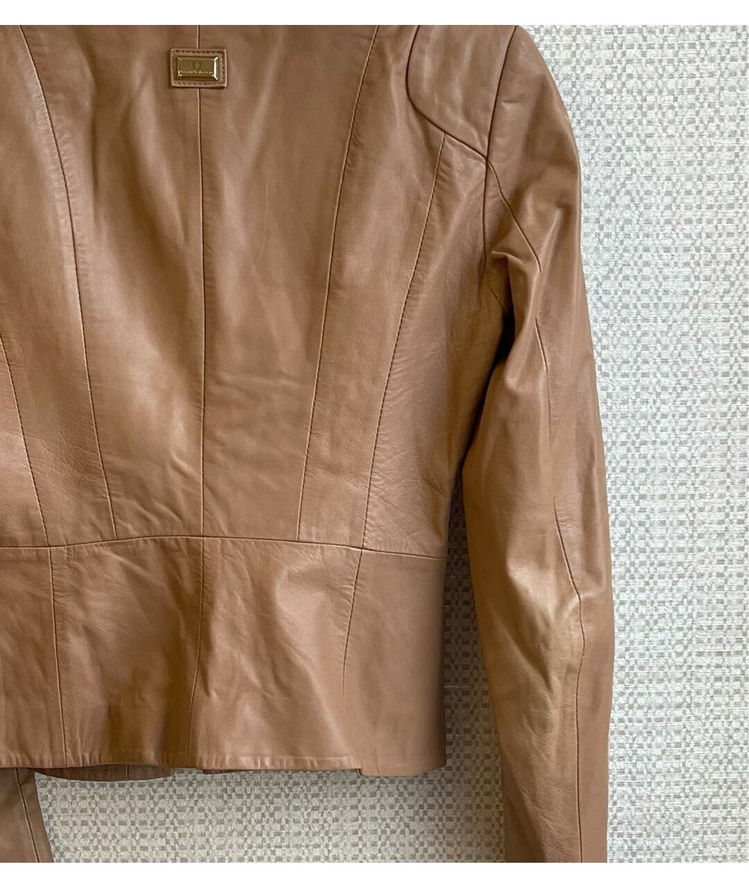 ELISABETTA FRANCHI Бежевый кожаный жакет/пиджак, фото 7