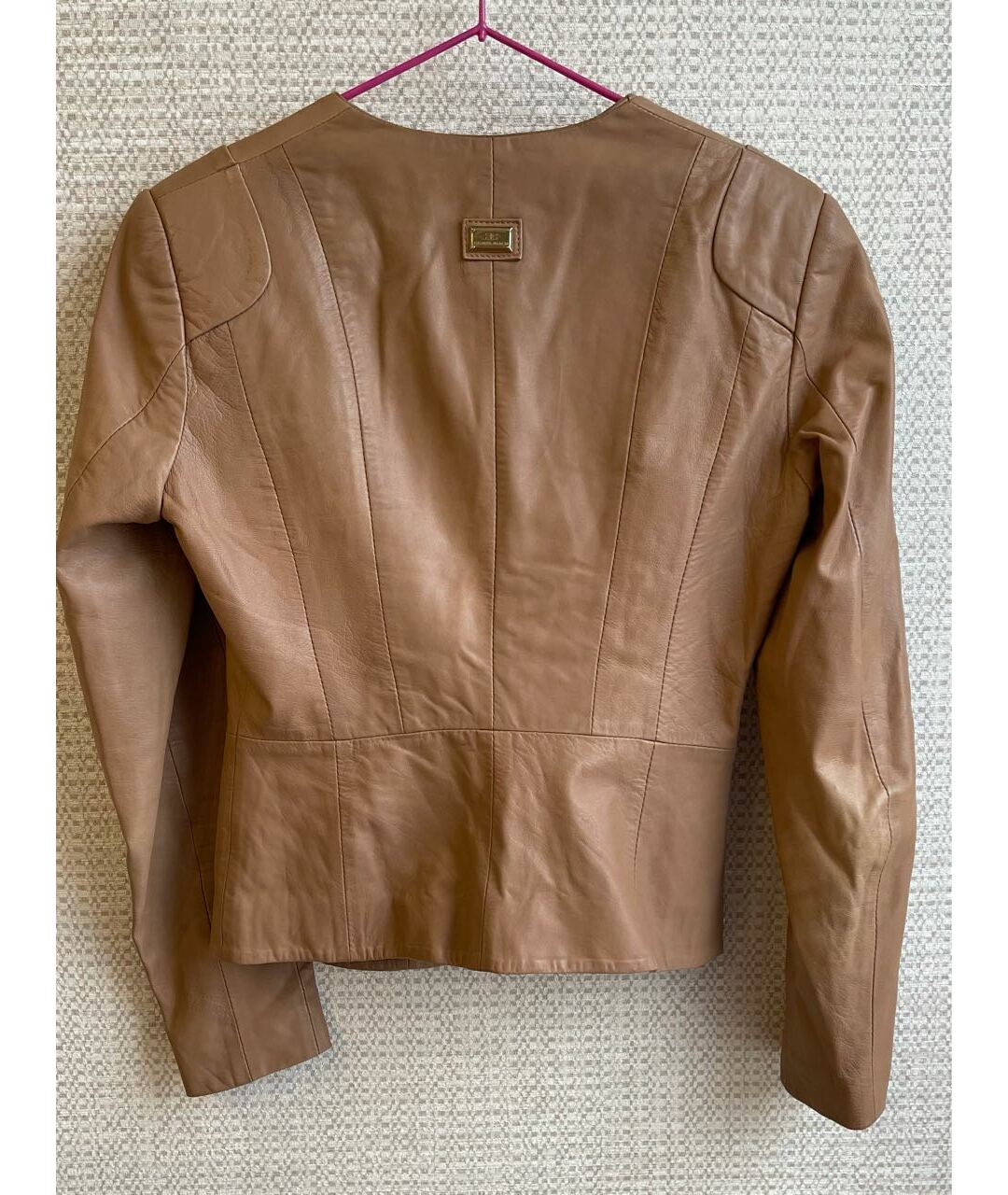 ELISABETTA FRANCHI Бежевый кожаный жакет/пиджак, фото 2
