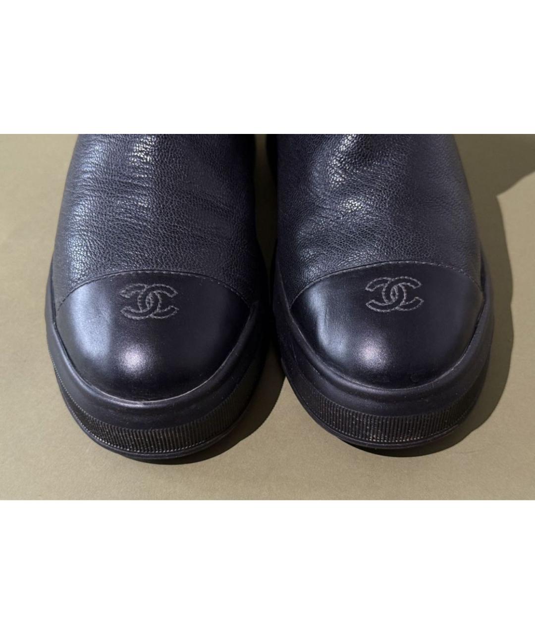 CHANEL Черные кожаные сапоги, фото 2