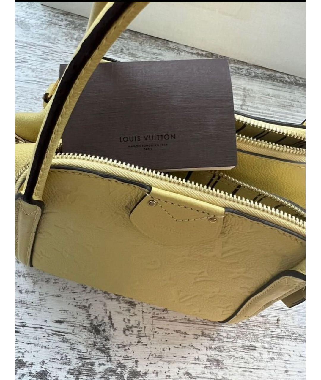 LOUIS VUITTON Желтая кожаная сумка с короткими ручками, фото 4