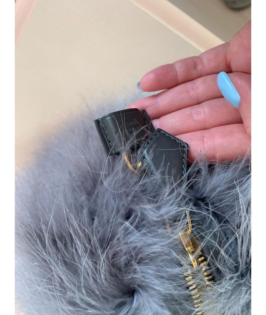 LOUIS VUITTON Серая меховая сумка с короткими ручками, фото 6