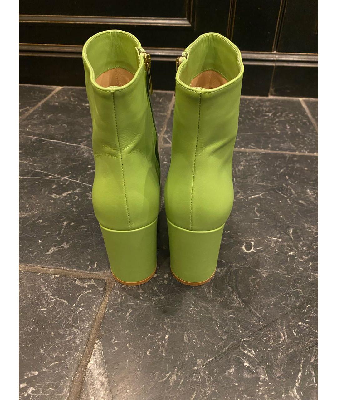 GIANVITO ROSSI Салатовые кожаные ботильоны, фото 3