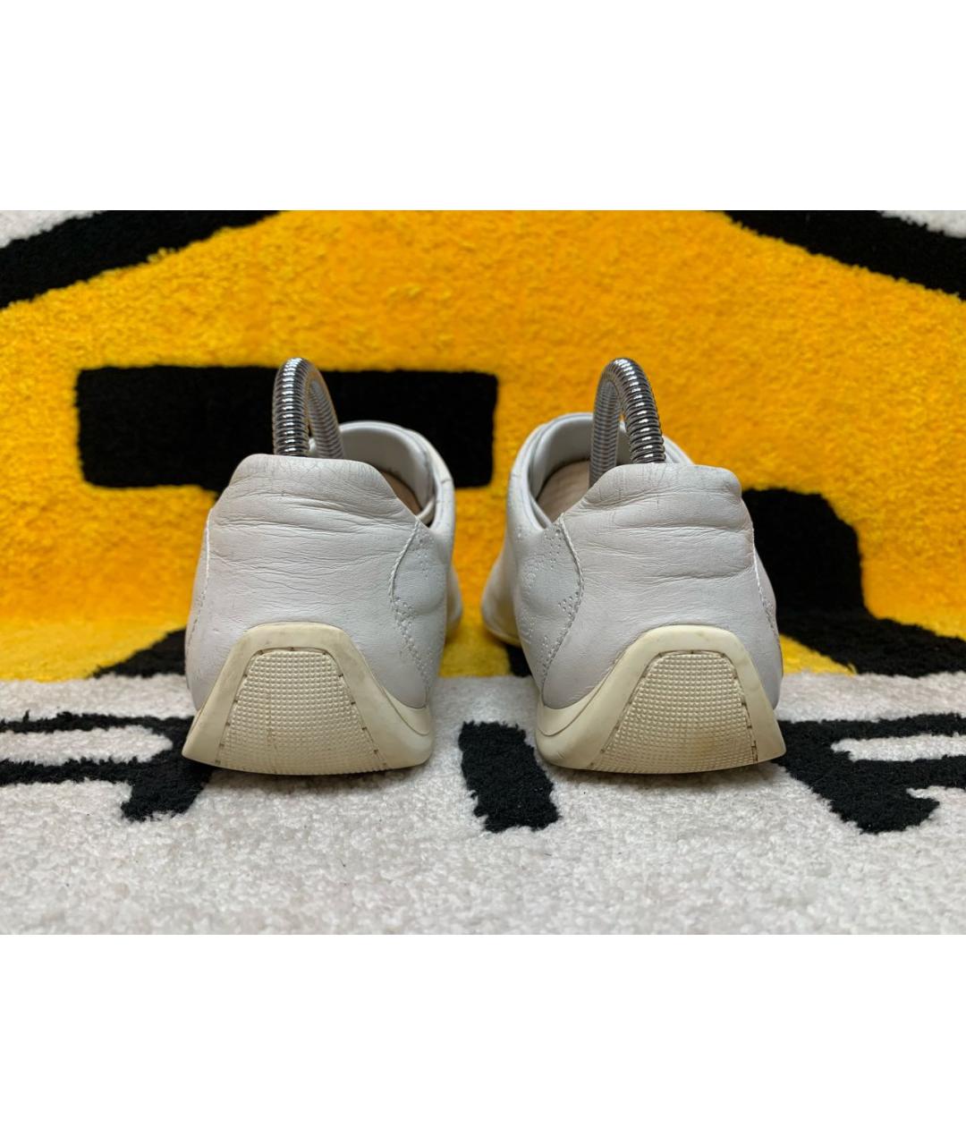 LOUIS VUITTON Белые кожаные низкие кроссовки / кеды, фото 4