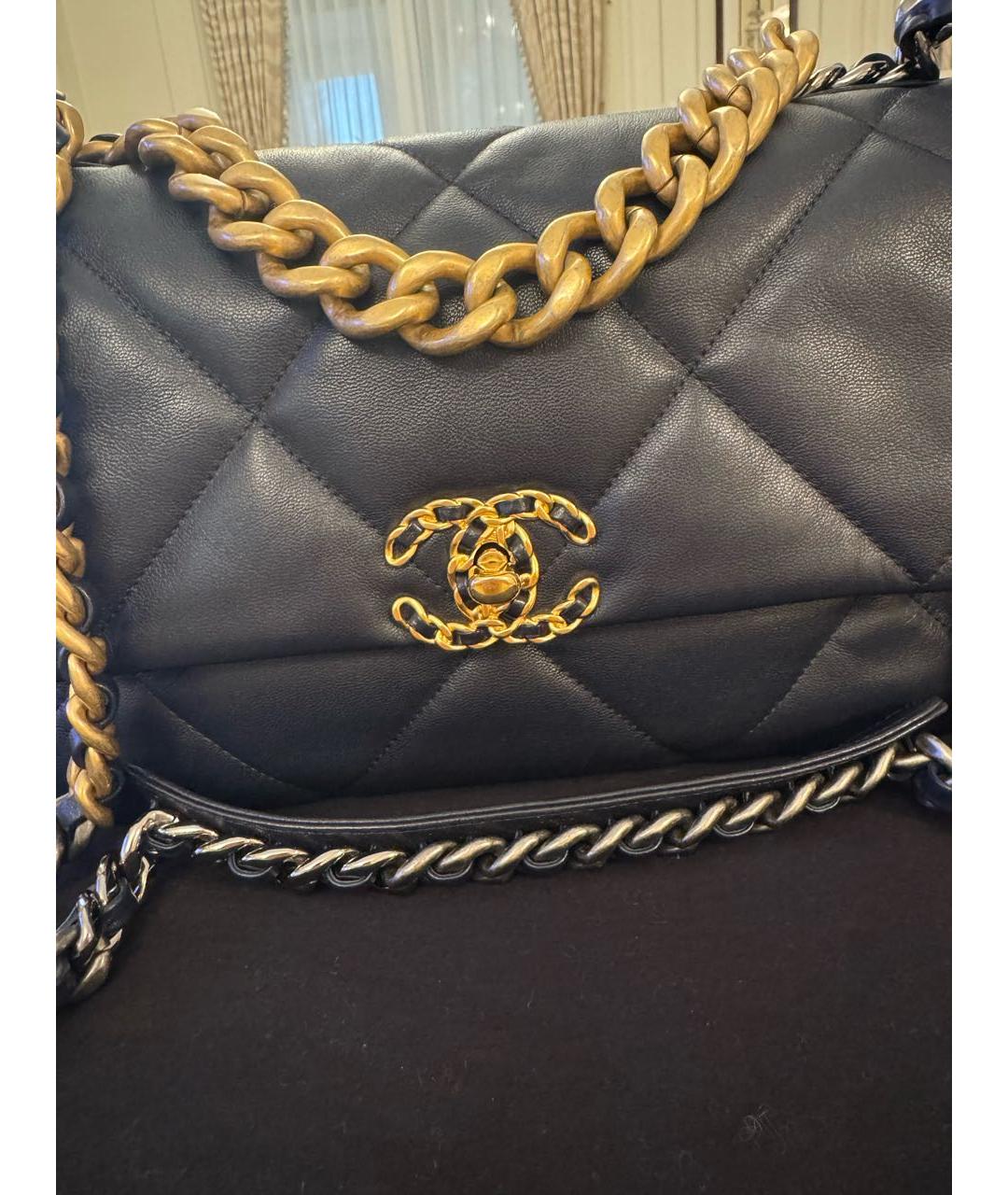 CHANEL Темно-синяя кожаная сумка через плечо, фото 3