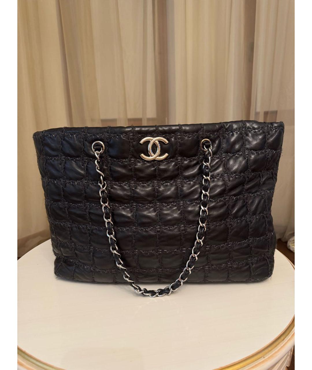 CHANEL Черная кожаная сумка тоут, фото 9
