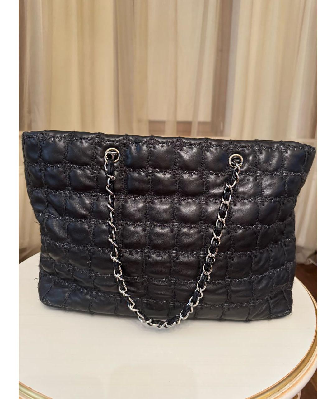 CHANEL Черная кожаная сумка тоут, фото 3