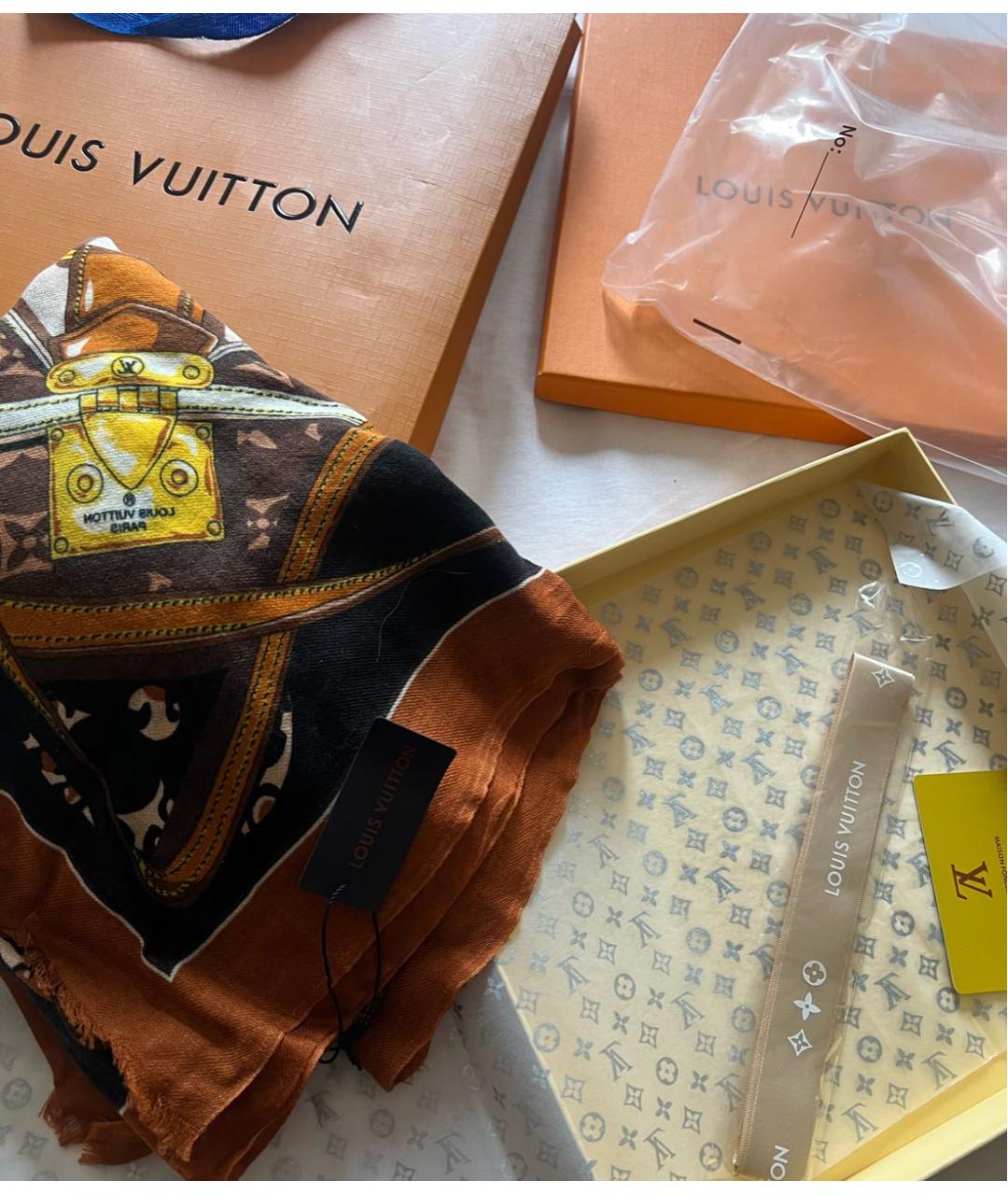 LOUIS VUITTON Коричневый шелковый платок, фото 2