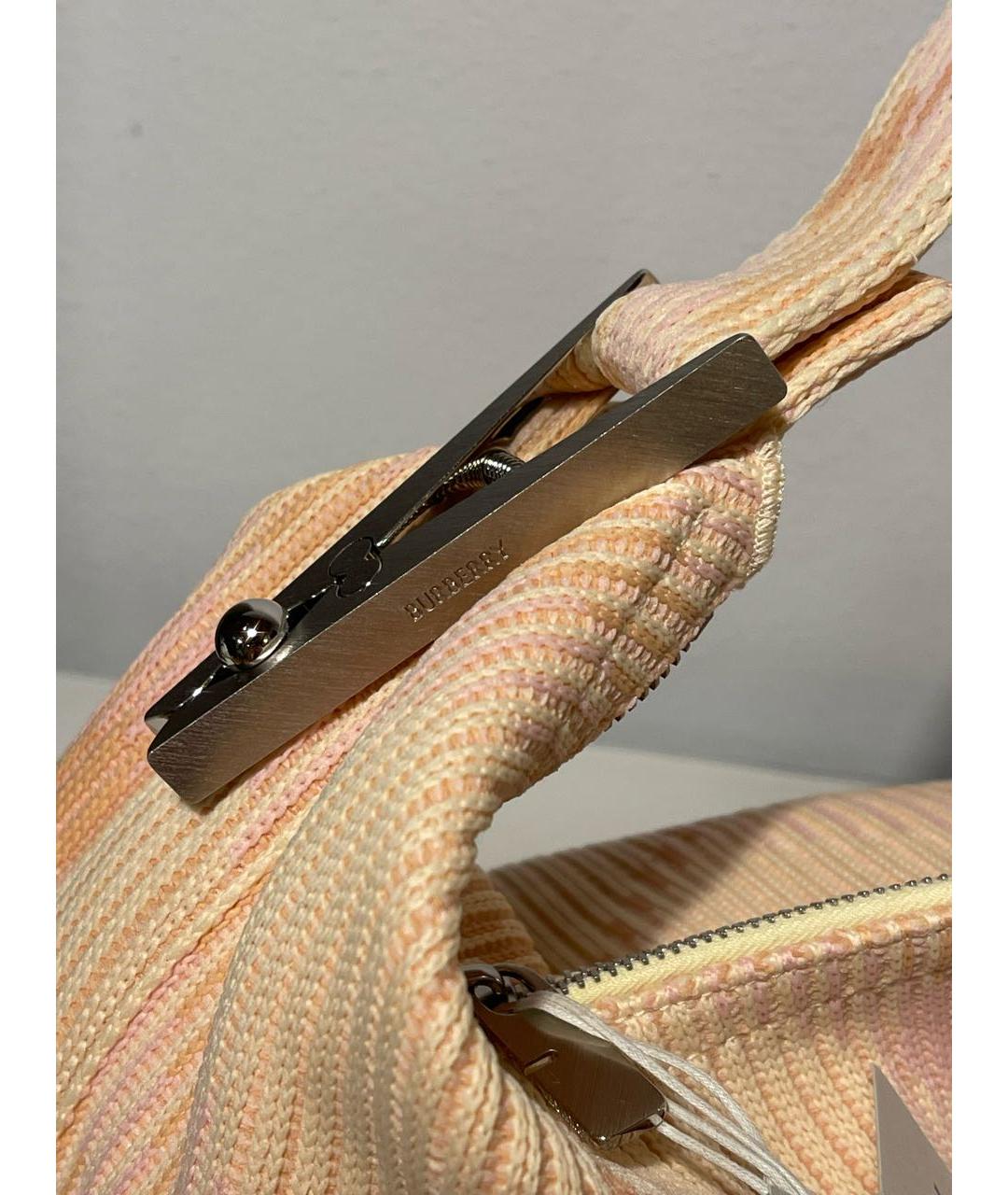 BURBERRY Коралловая сумка с короткими ручками, фото 4