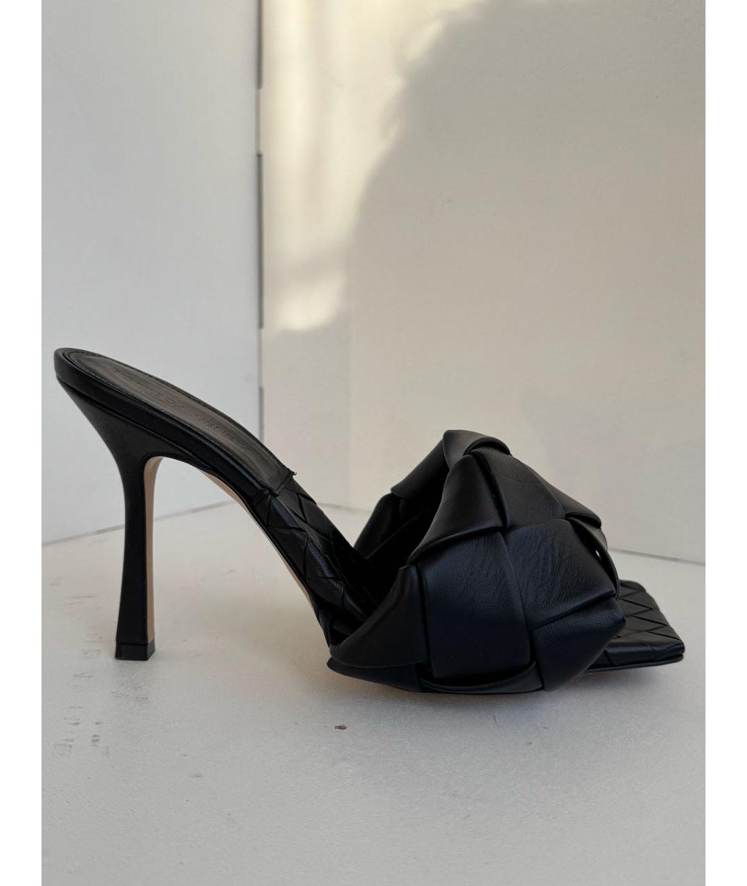 BOTTEGA VENETA Черные кожаные мюли, фото 9