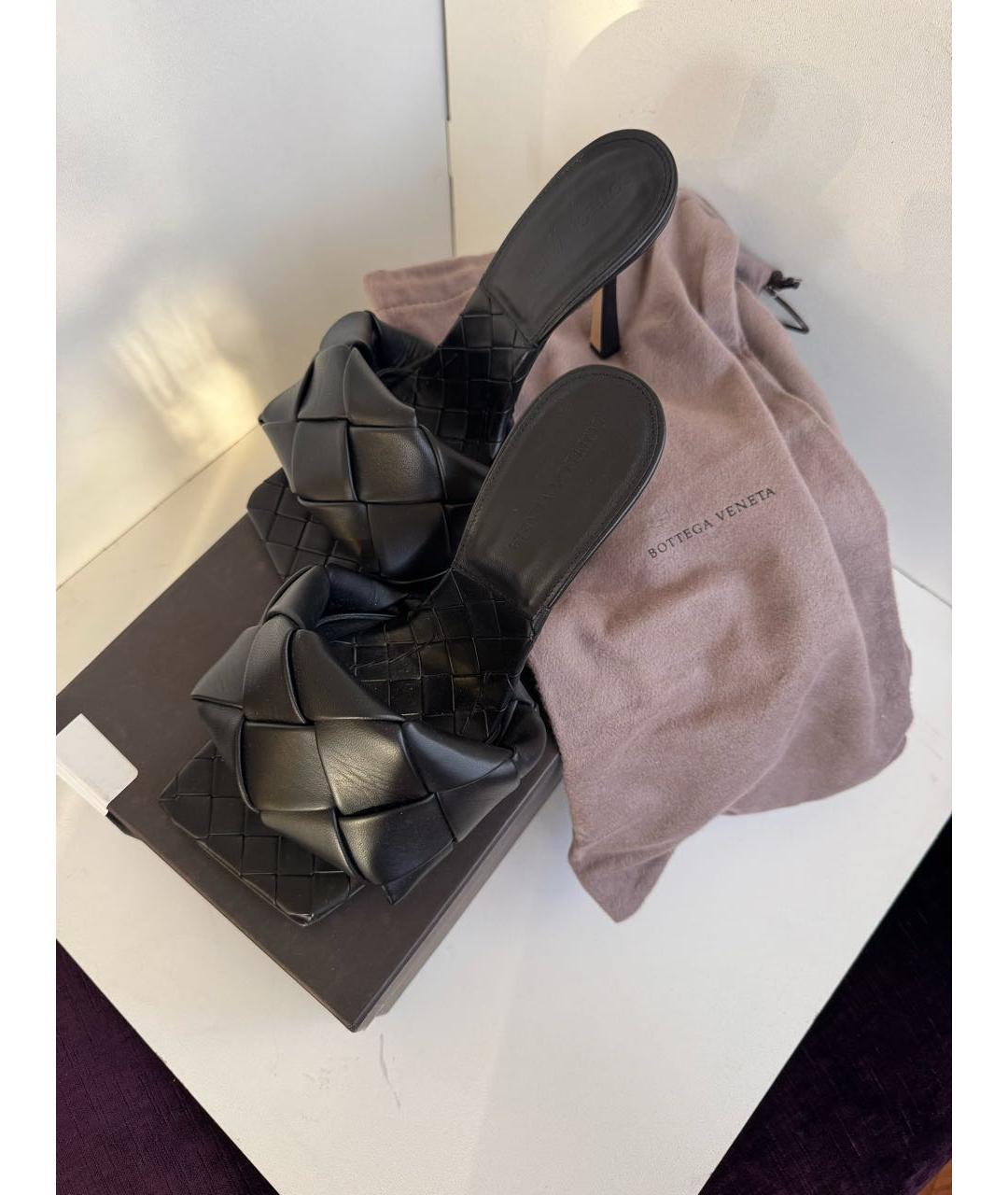 BOTTEGA VENETA Черные кожаные мюли, фото 8