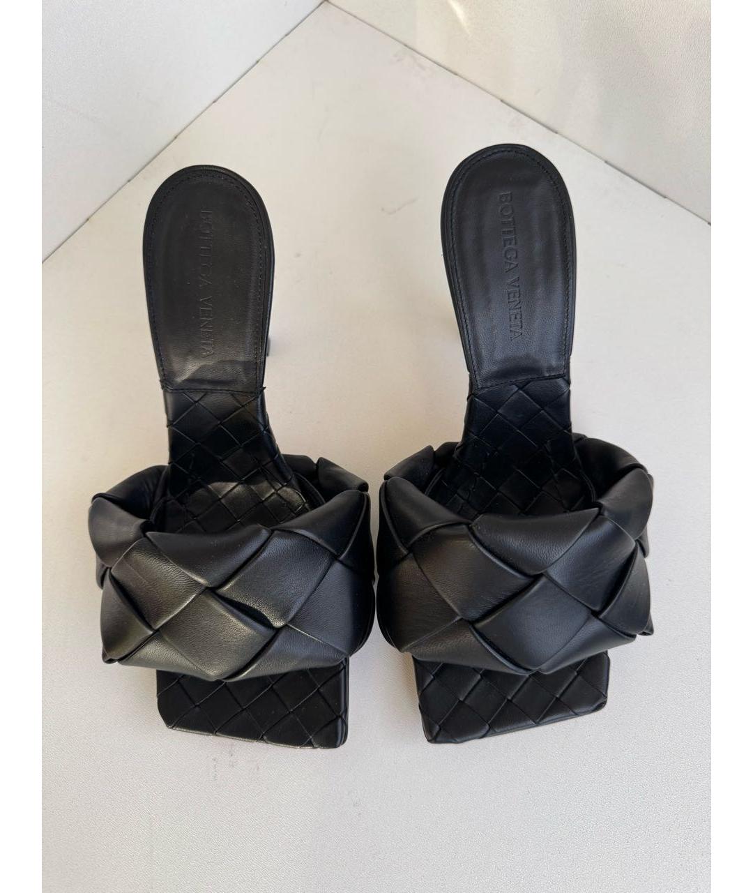 BOTTEGA VENETA Черные кожаные мюли, фото 2