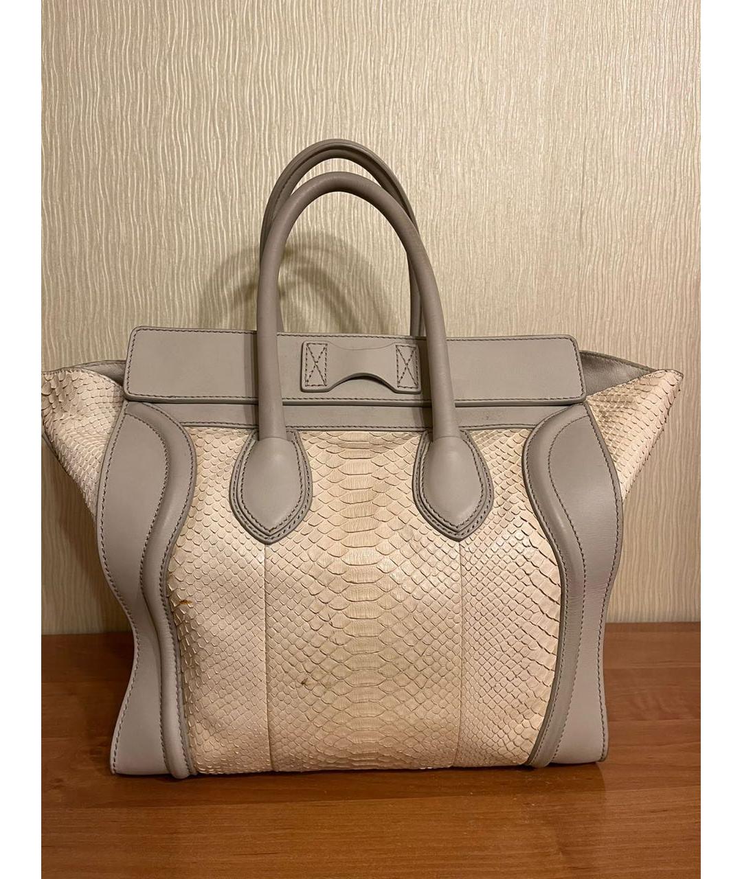 CELINE Бежевая сумка с короткими ручками из экзотической кожи, фото 2