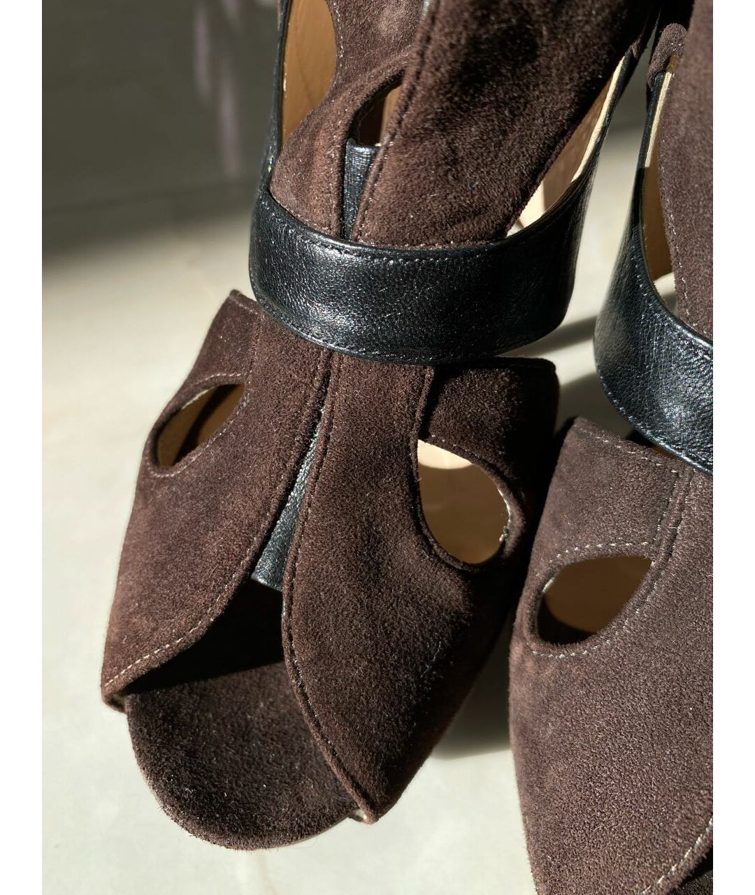 FENDI Коричневые замшевые туфли, фото 5