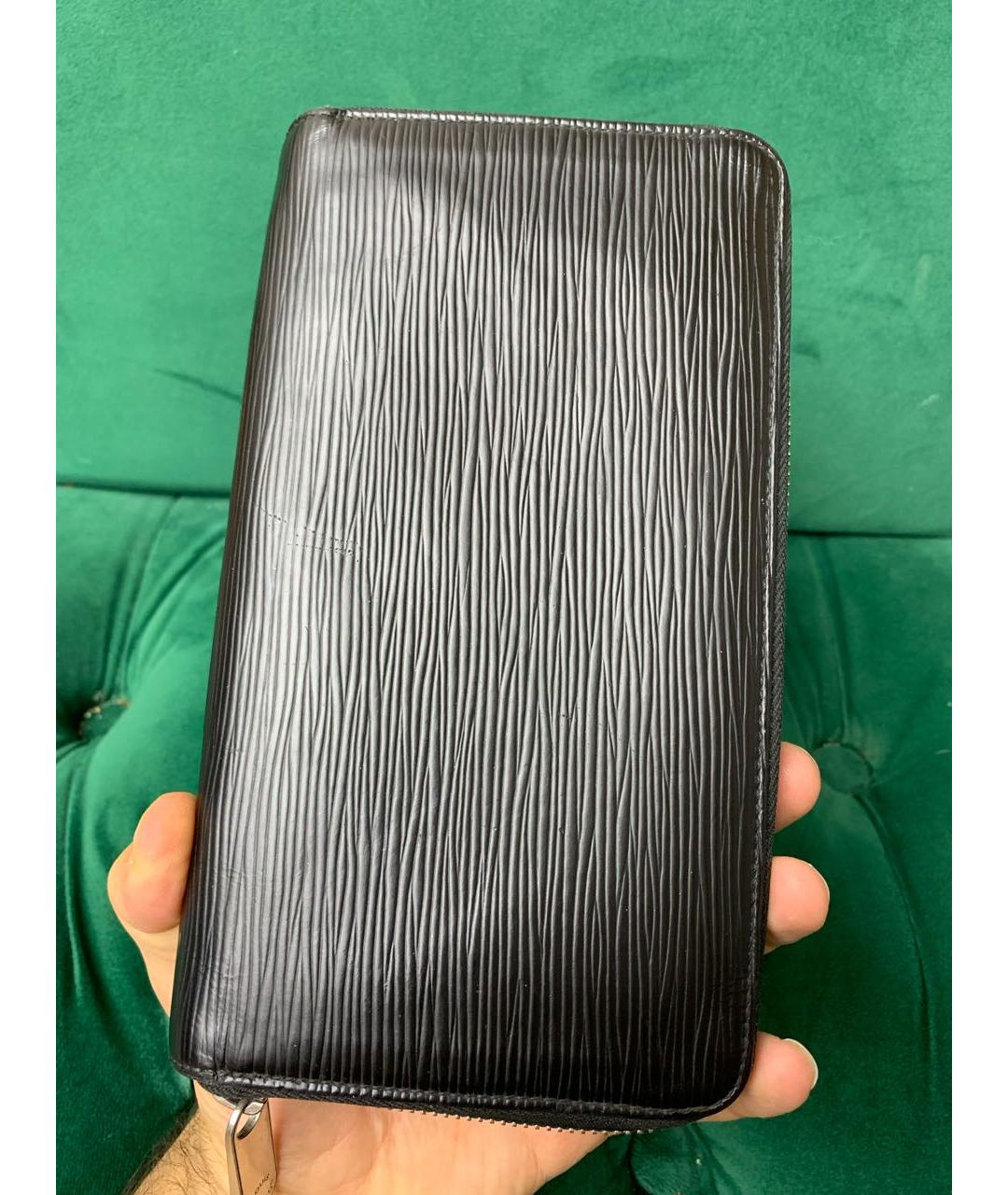 LOUIS VUITTON Черный кожаный кошелек, фото 5