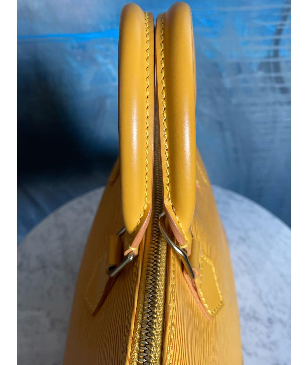 LOUIS VUITTON Желтая кожаная сумка с короткими ручками, фото 4