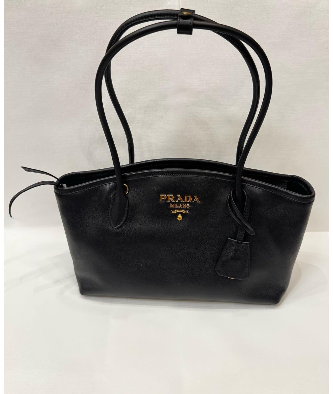 PRADA Черная кожаная сумка с короткими ручками, фото 4
