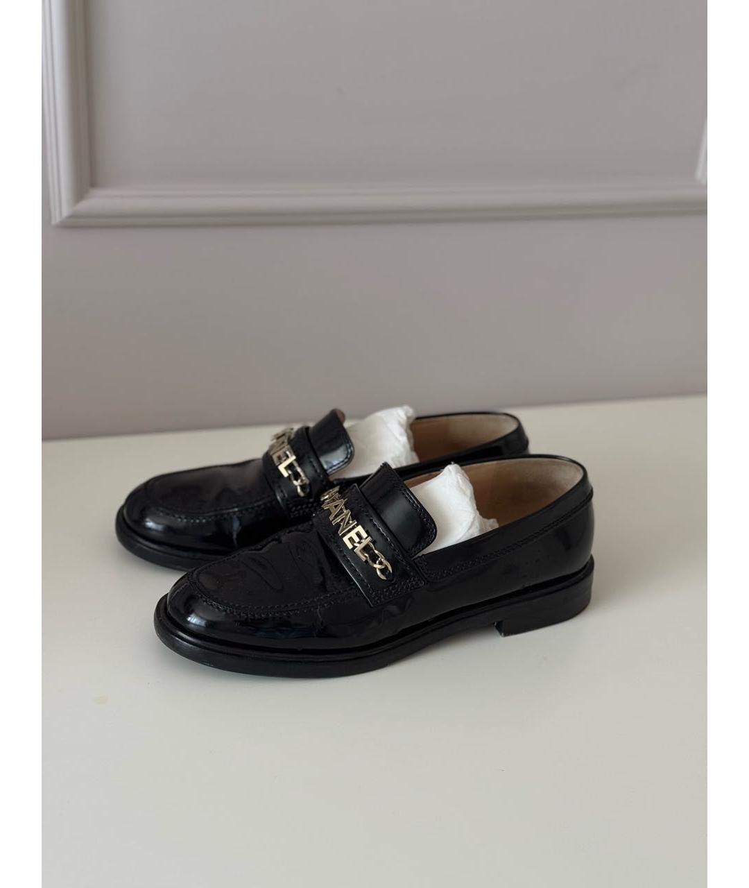 CHANEL Черные лоферы из лакированной кожи, фото 7