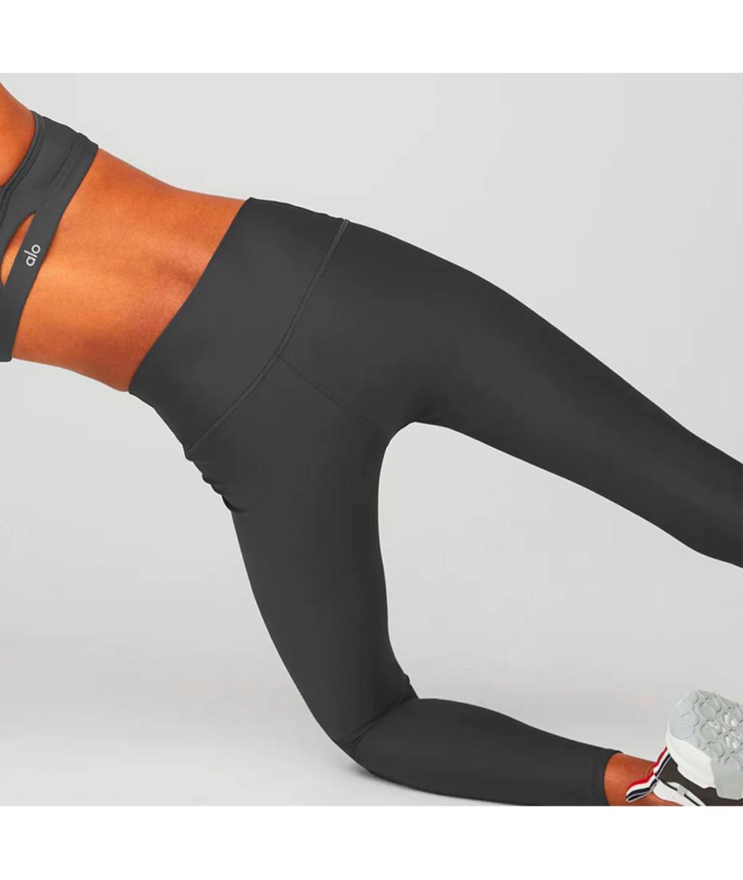 ALO YOGA Антрацитовые спортивные брюки и шорты, фото 4