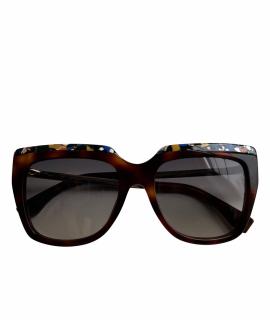 FENDI Солнцезащитные очки