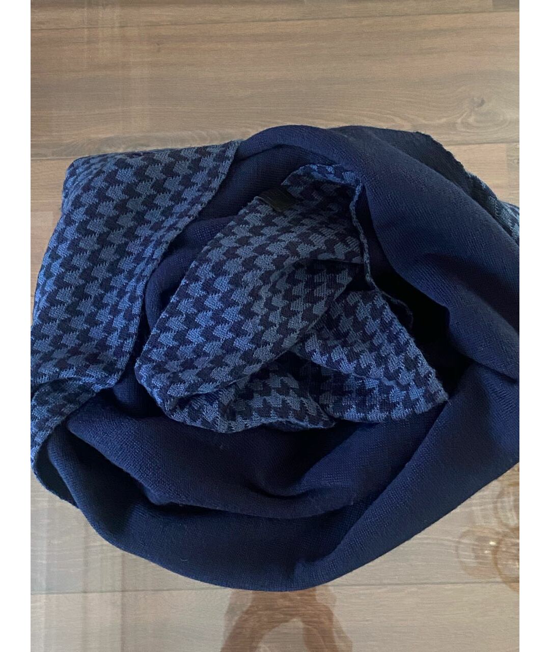 ARMANI COLLEZIONI Синий шерстяной шарф, фото 2