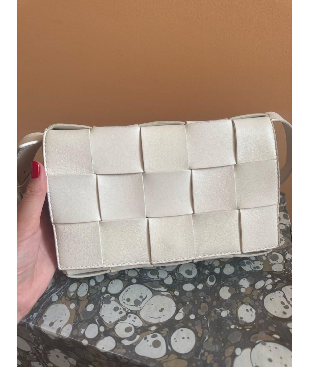 BOTTEGA VENETA Белая кожаная сумка через плечо, фото 3