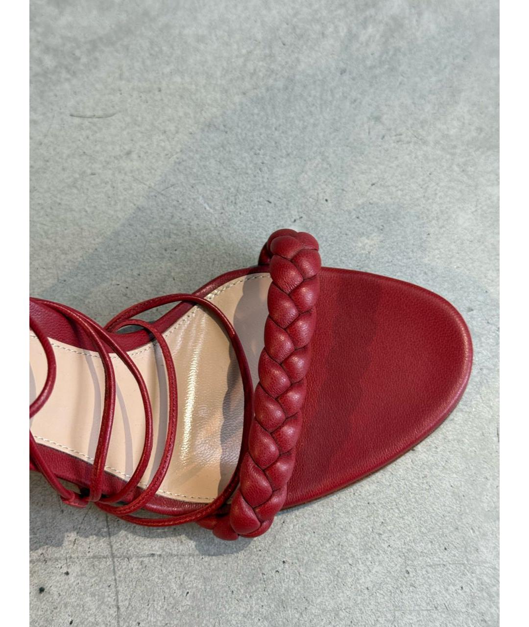 GIANVITO ROSSI Красные кожаные босоножки, фото 3