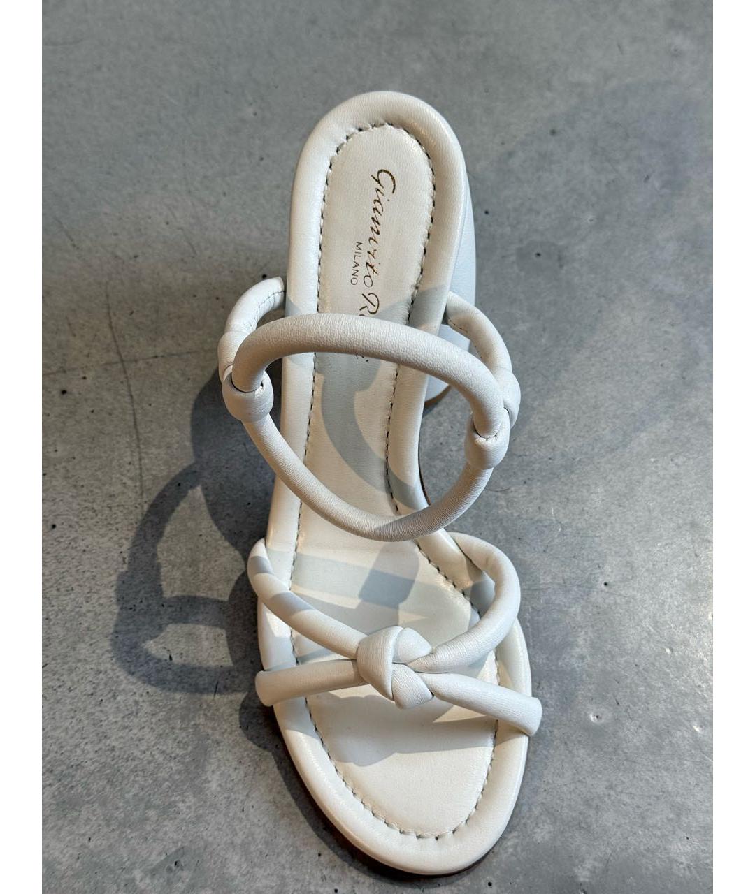 GIANVITO ROSSI Белые кожаные босоножки, фото 2