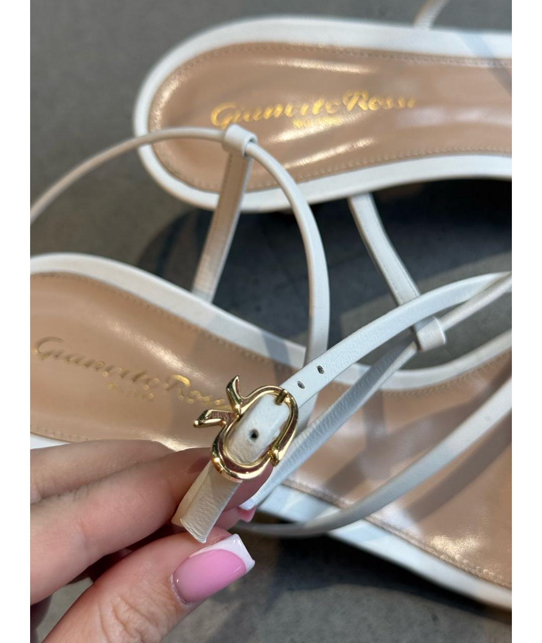 GIANVITO ROSSI Белые кожаные босоножки, фото 6