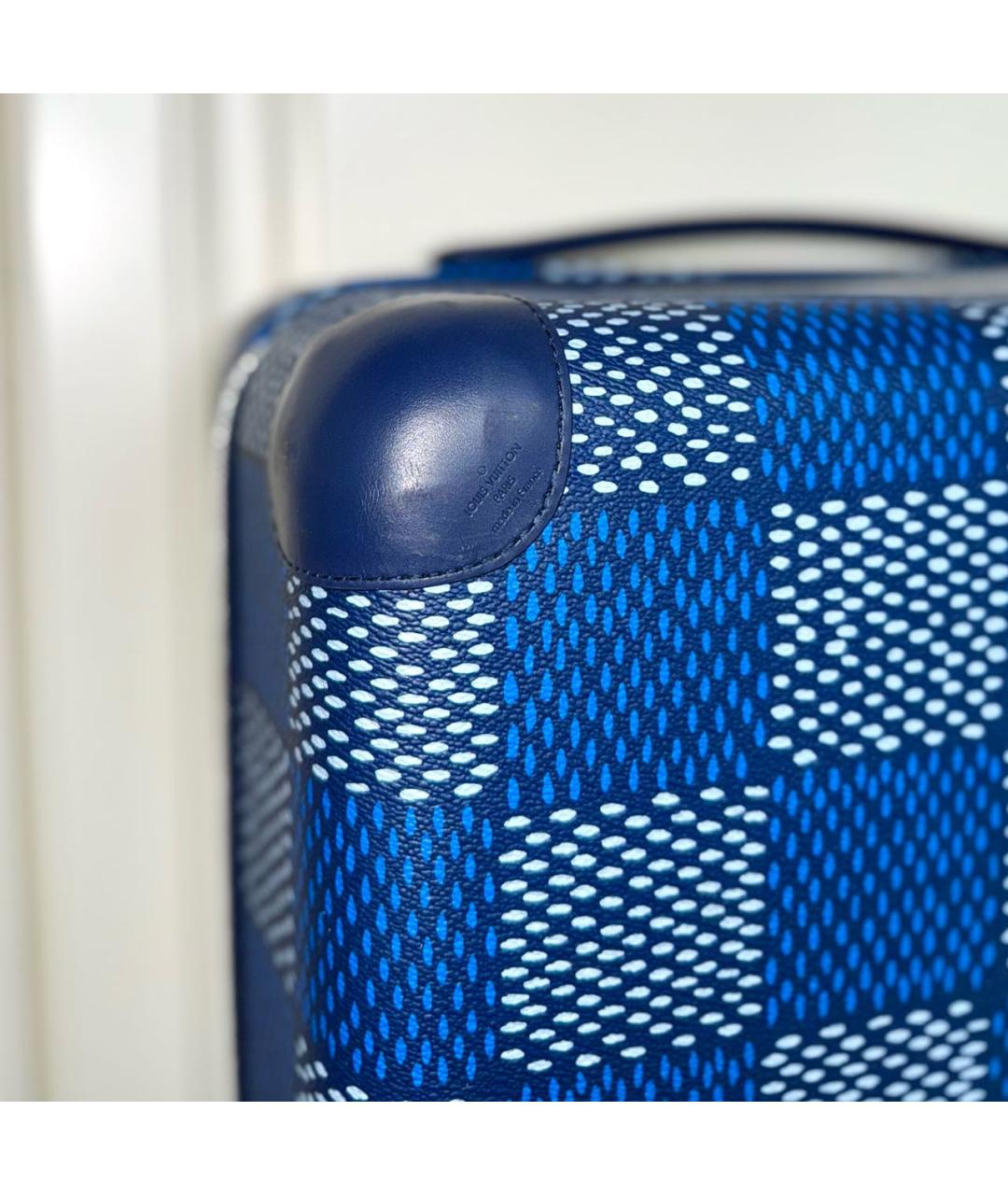 LOUIS VUITTON Голубой чемодан, фото 6