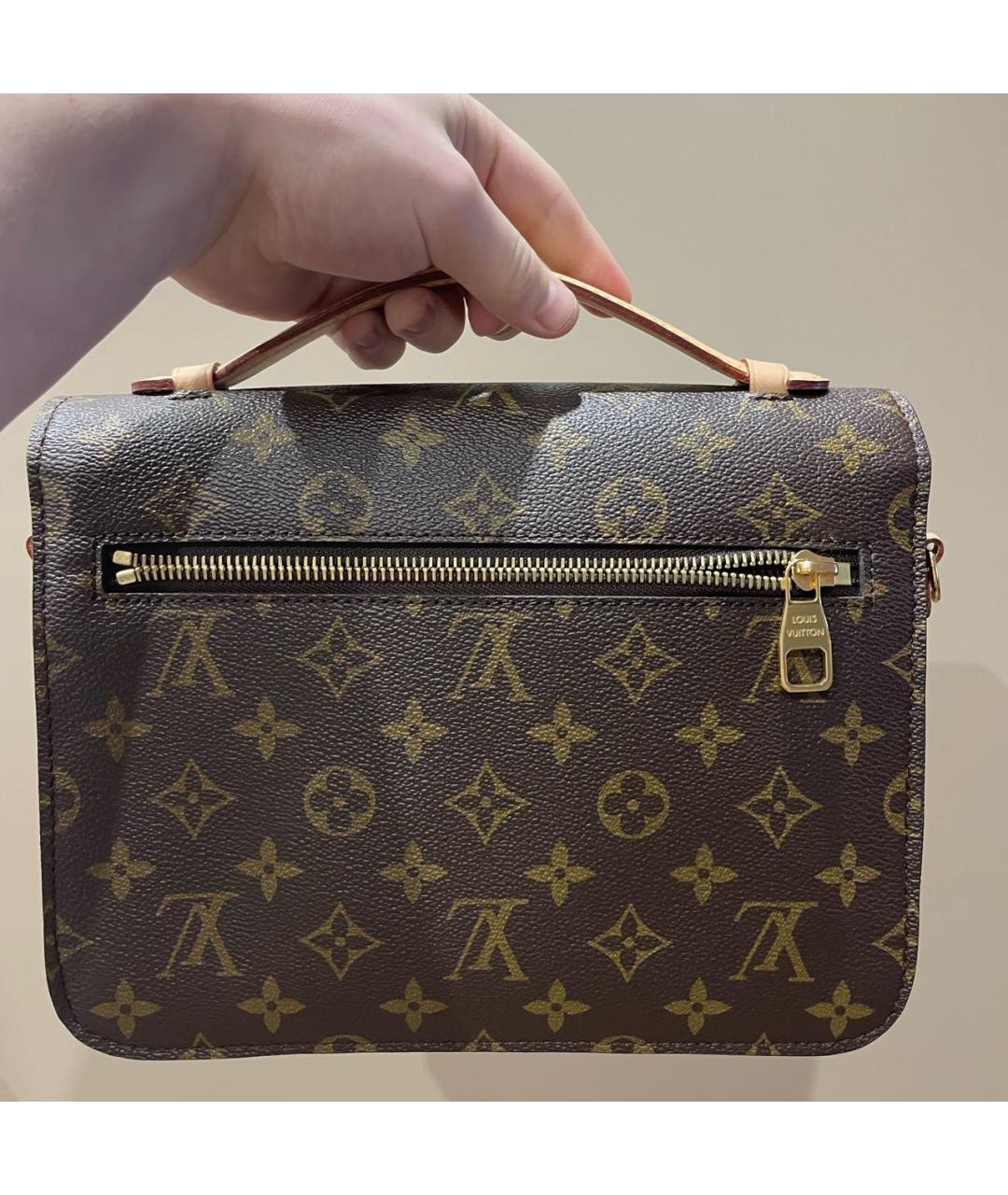 LOUIS VUITTON Коричневая кожаная сумка с короткими ручками, фото 3