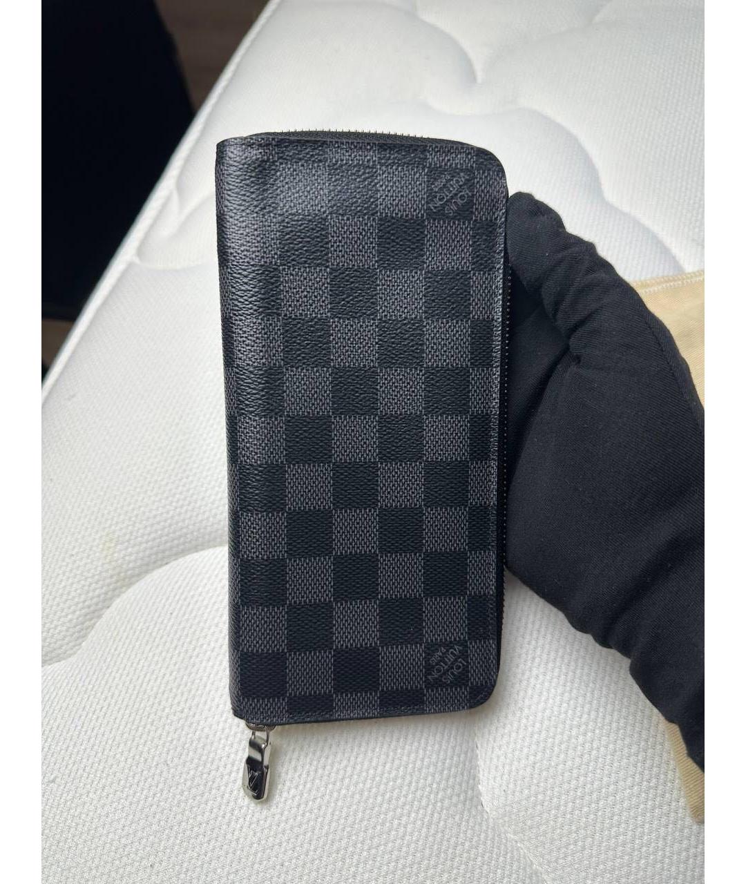LOUIS VUITTON Антрацитовый кожаный кошелек, фото 8