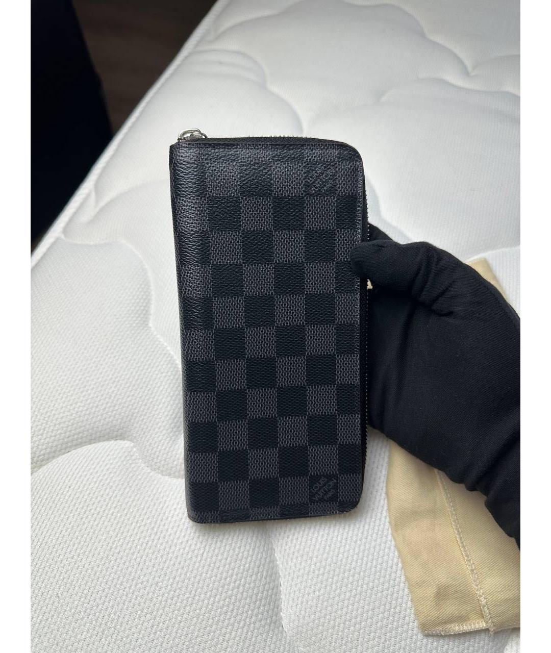 LOUIS VUITTON Антрацитовый кожаный кошелек, фото 2