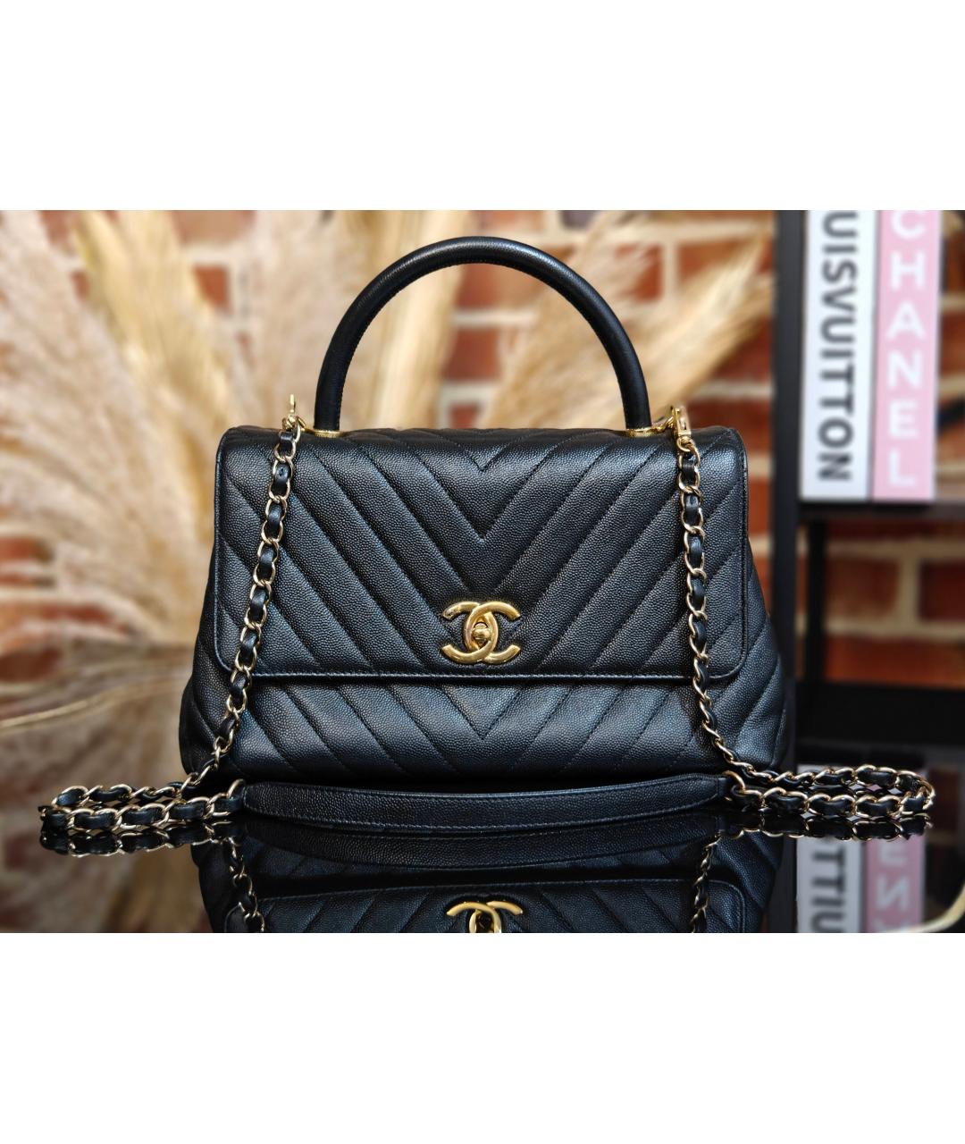 CHANEL Черная кожаная сумка с короткими ручками, фото 10