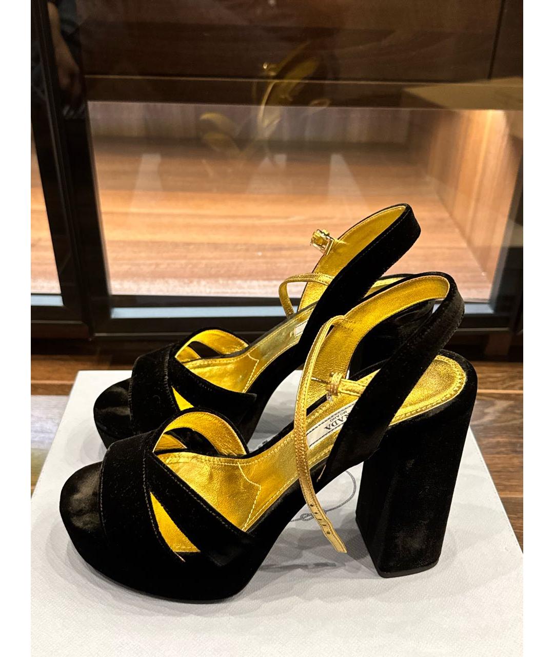 PRADA Черные бархатные босоножки, фото 3