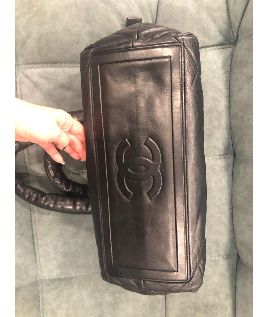 CHANEL Черная кожаная сумка тоут, фото 6