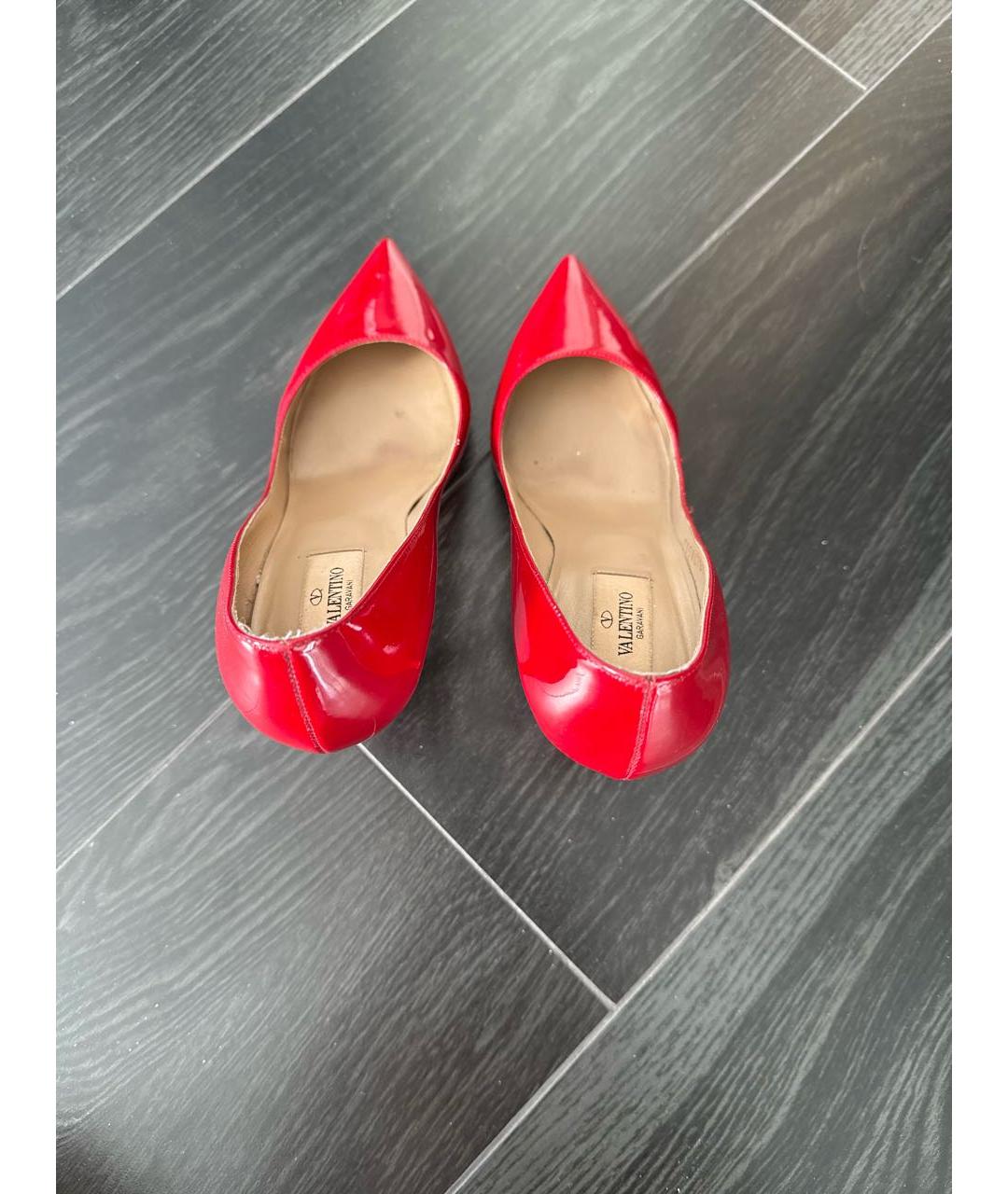 VALENTINO Красные туфли из лакированной кожи, фото 3