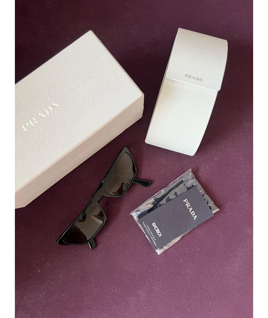 PRADA Черные пластиковые солнцезащитные очки, фото 4