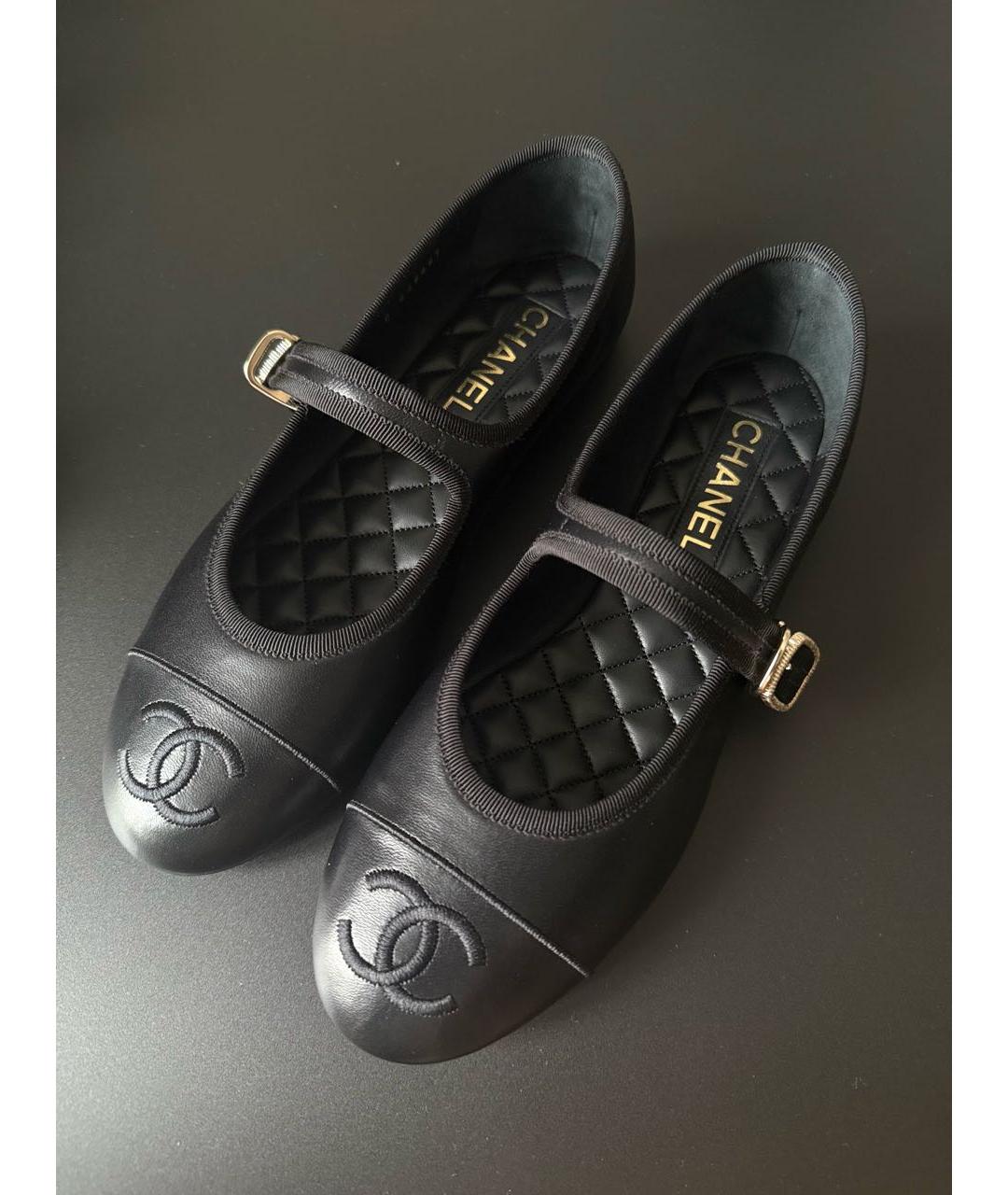 CHANEL Черные кожаные балетки, фото 2