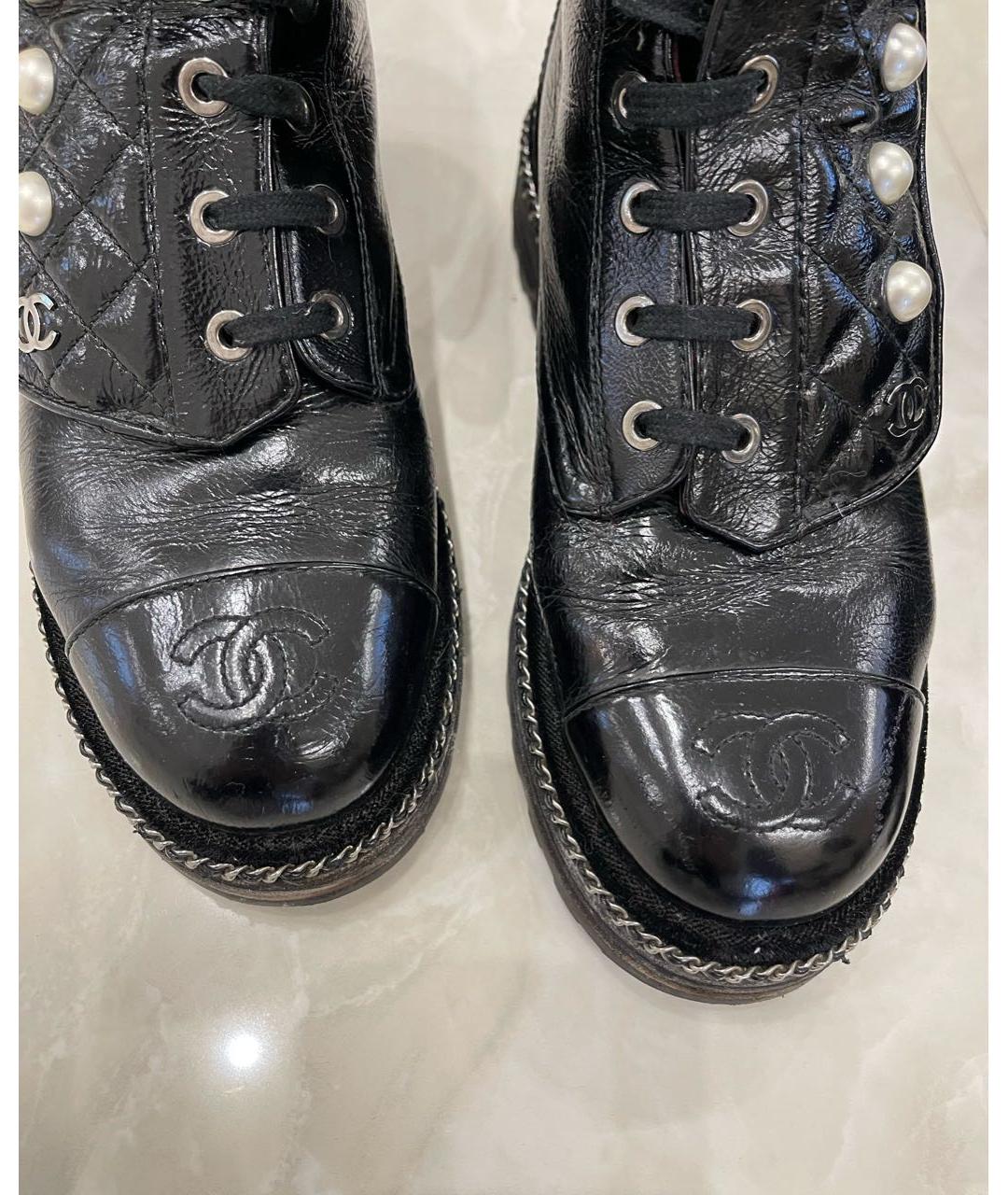 CHANEL Черные ботинки из лакированной кожи, фото 5