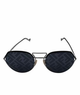 FENDI Солнцезащитные очки