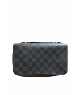 LOUIS VUITTON Кошелек