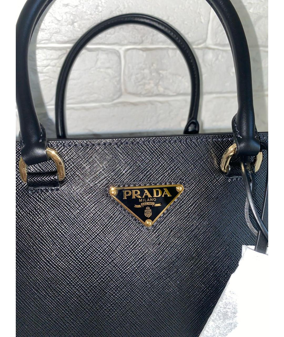PRADA Черная кожаная сумка с короткими ручками, фото 5
