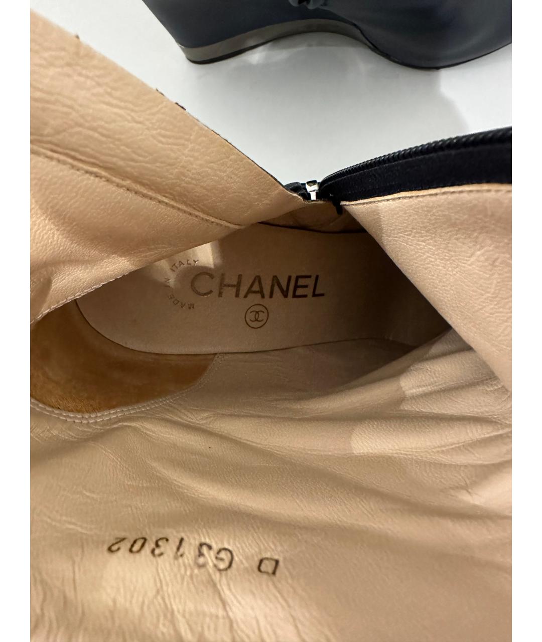 CHANEL Темно-синие кожаные ботильоны, фото 3