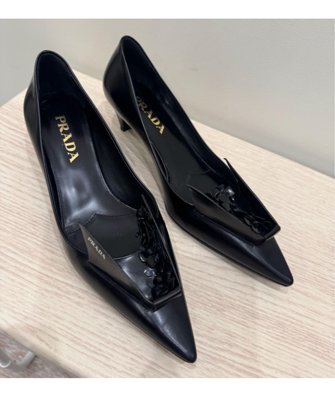 PRADA Черные кожаные туфли, фото 2
